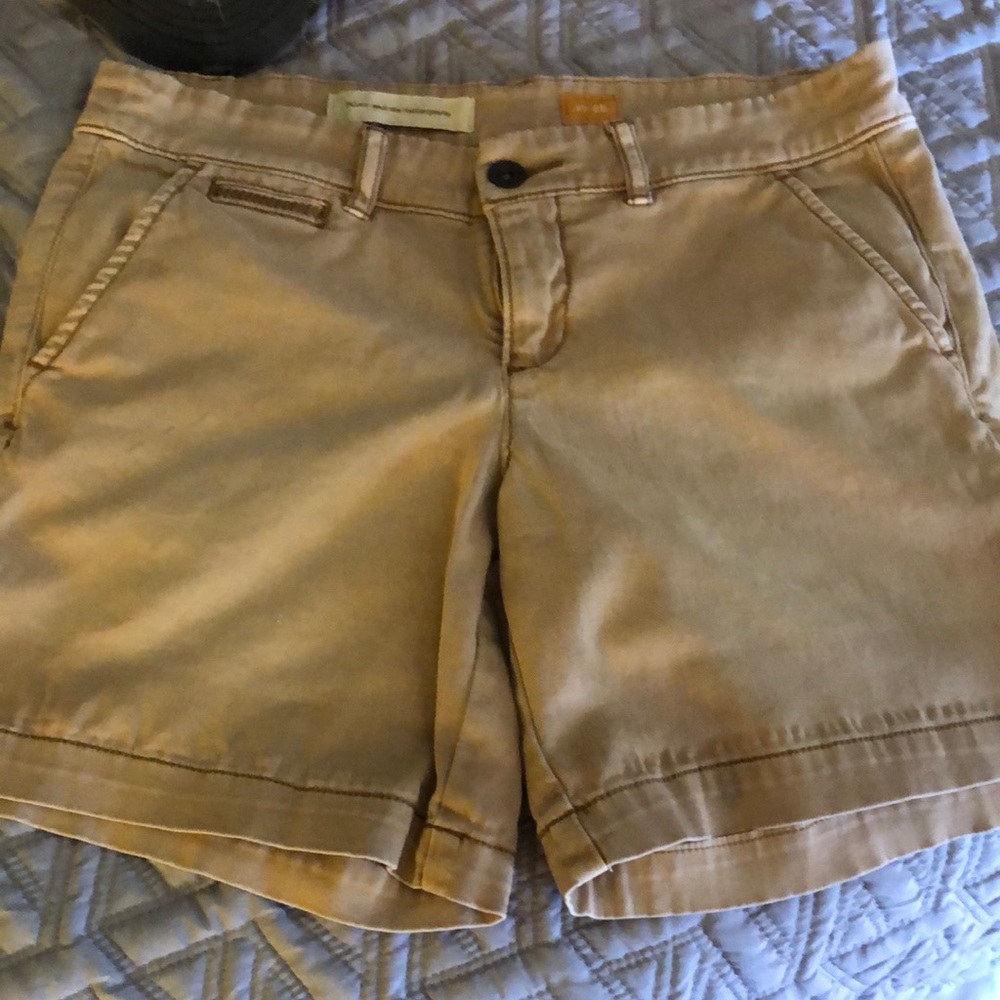 Anthropologie jean shorts stitched pockets, plaid Boho style inside. Gently worn
